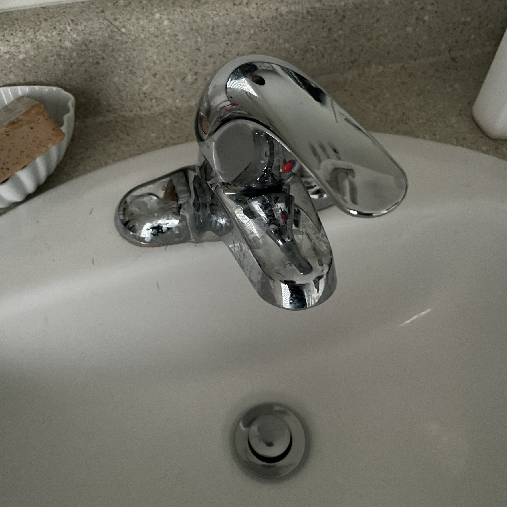 This is a sink faucet along with the sound of it being used to wash hands